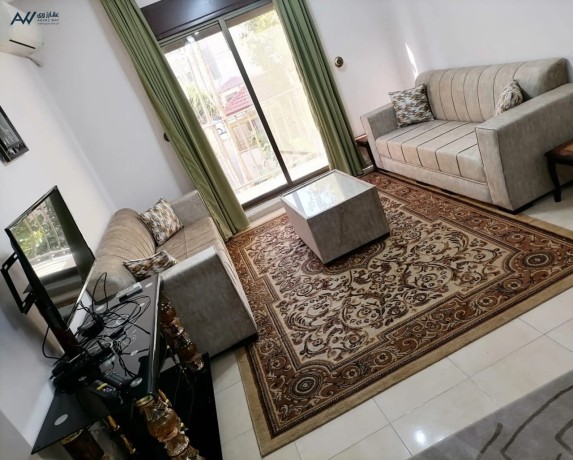 shk-mfrosh-llaygar-balgbyhh-khlf-asharat-almnhl-big-0