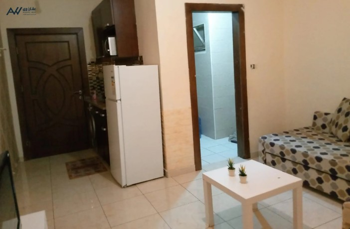 astdyo-mfrosh-llaygar-khlf-algamaa-alardny-bsaar-220-mn-almalk-mbashr-big-0