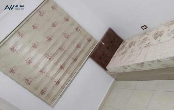 shkk-mfrosh-sobr-dyloks-llaygar-fy-arbd-khlf-alsyfoy-big-0