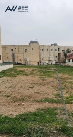 almkablyn-mkabl-mdars-almsr-big-0