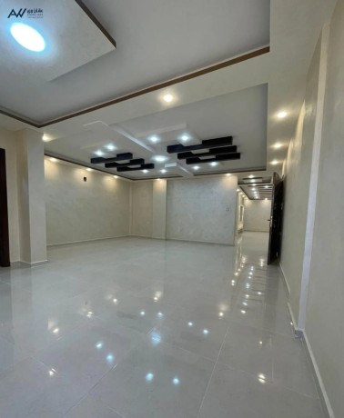 shkh-fakhrh-170m-tabk-thany-alzrkaaa-algdyd-gbl-almghyr-big-2