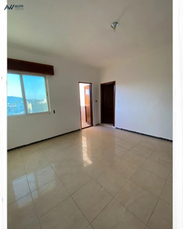 shkh-llaygar-mn-almalk-mbashr-altabk-althany-fy-aayn-albasha-big-1