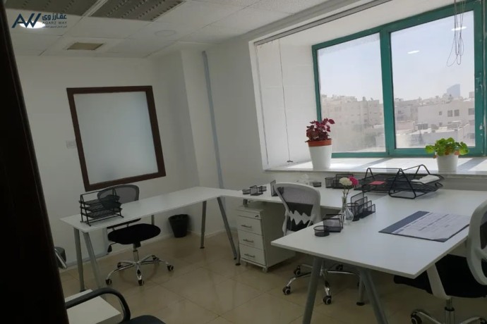 mktb-mfrosh-llaygar-dmn-hadn-aaamal-sharaa-algamaa-alardny-big-1