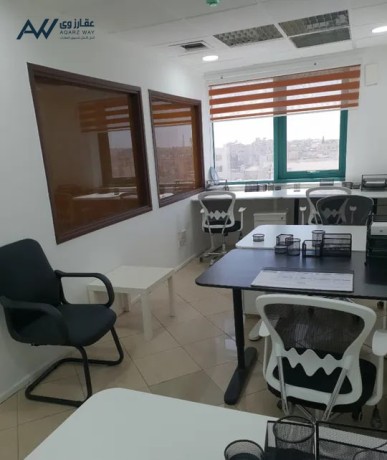 mktb-mfrosh-llaygar-dmn-hadn-aaamal-sharaa-algamaa-alardny-big-0