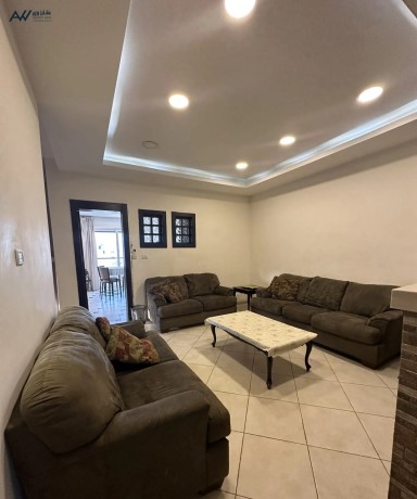 shk-mfrosh-llaygar-bmntk-algbyh-maa-atlal-big-1