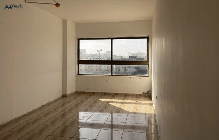 mktb-tgary-60-mtr-alyasmyn-sharaa-alamyr-hashm-altryk-almody-al-aabdon-big-1