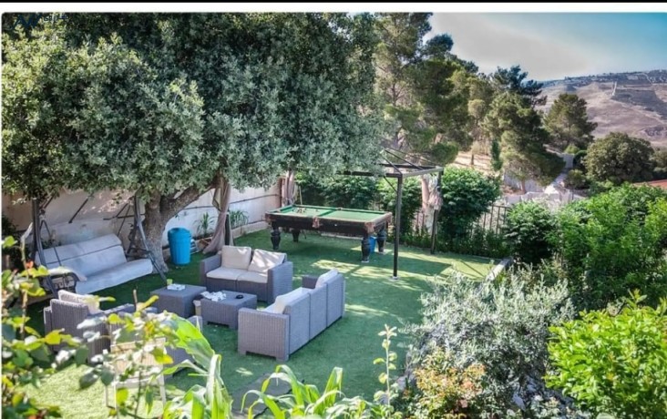 mzraa-o-shalyhat-grsh-hylz-alkhas-jerash-hills-resort-and-private-chalets-big-4