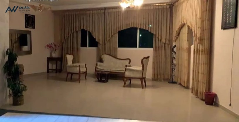 astdyohat-fargh-omfrosh-mkabl-alboab-alryysy-llgamaa-alardny-bsaar-mghry-big-0