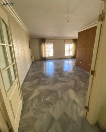 shkh-tabk-aol-dahy-alrshyd-mkabl-alklyh-alaalmyh-alaslamyh-krb-mdars-tkarb-big-1