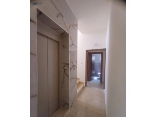 شقة فاخرة للبيع السادسة ط1هندسي 87 م مصعد وتراس