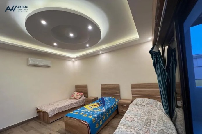 shalyh-fakhr-llaygar-vip-algof-albhr-almyt-zian-chalet-big-3