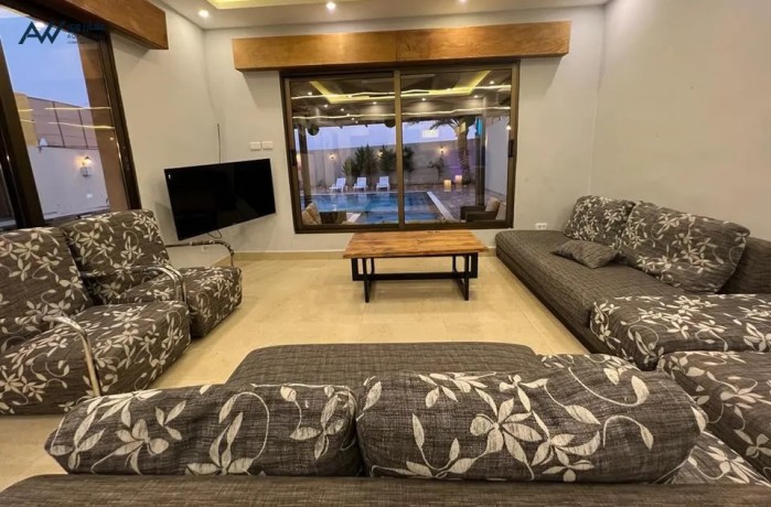 shalyh-fakhr-llaygar-vip-algof-albhr-almyt-zian-chalet-big-2