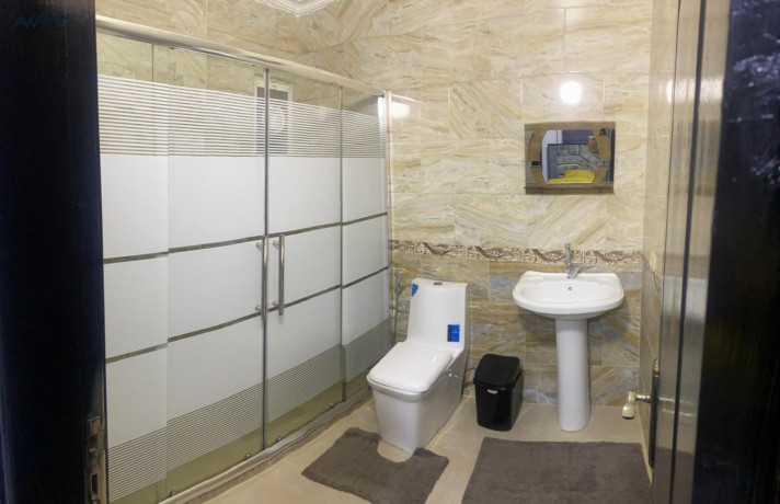 shk-mfrosh-llaygar-fy-arbd-balkrb-mn-kmbaod-alamaary-omntk-alrahbat-big-1