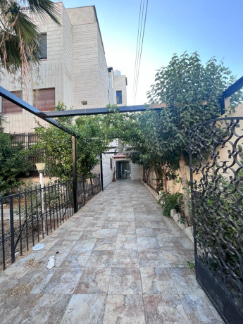 llbyaa-aamar-fkhm-fy-gbl-alhsyn-big-4