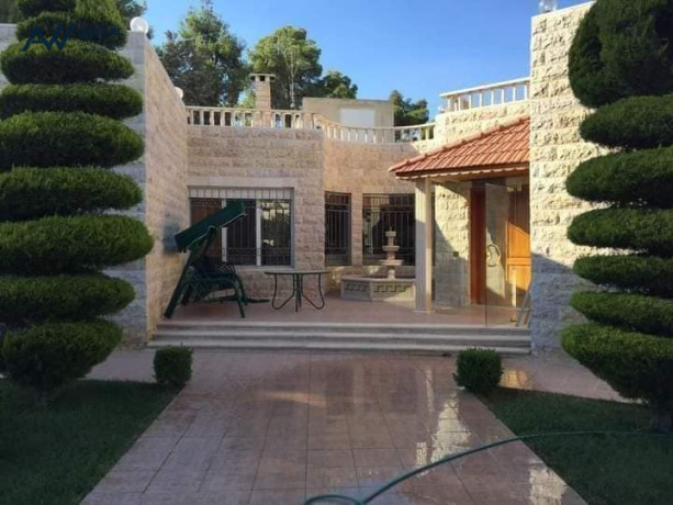 fyla-klasyky-mmyz-llbyaa-fy-aaman-dabok-bganb-alksor-almlky-big-0