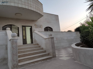 بيت مستقل في اليادودة – موقع مميز على 3 شوارع
