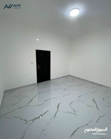 shk-fargh-llaygar-fy-aldoar-althany-big-2