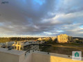 shk-fy-altabk-alakhyr-maa-rof-llbyaa-fy-aroaa-mnatk-alhoyty-khlf-almdars-alaaalmy-small-0