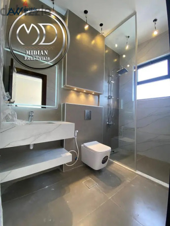 shk-doblks-tabk-akhyr-maa-rof-llbyaa-fy-khlda-msah-260m2-big-1