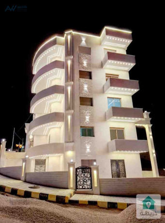 shkh-fkhmh-llbyaa-bshfa-bdran-shbh-ardyh-aal-msto-alsharaa-dakhly-150m-okhargy-160m-llbyaa-b-81-alf0796974924-big-0