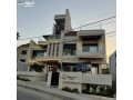 shkh-bmoasfat-fndkyh-maa-brk-sbahh-fy-aabdon-mn-200m-260-m-kryb-mn-alsfarh-alaokrany-o-tag-mol-small-0