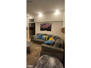 استديو فاخر للأيجار اليومي والاسبوعي بشميساني شهري 320