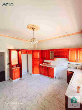 shbh-fyla-llbyaa-fy-algbl-alakhdr-grsh-bsaar-mnasb-big-1