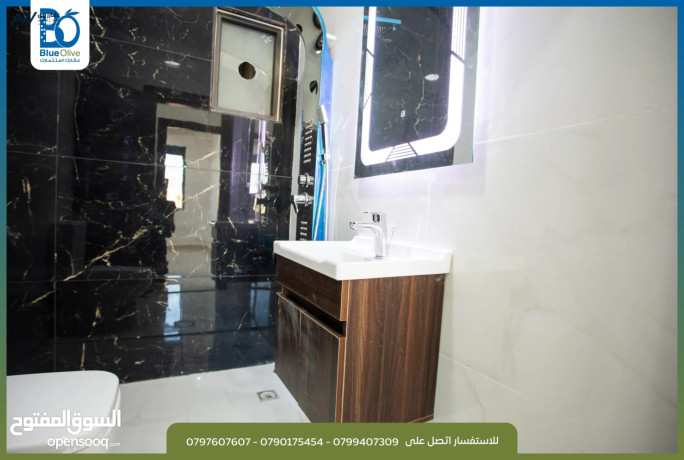 shkh-fakhrh-tshtyb-sobr-dyloks-thalth-maa-rof-mtlh-lm-tskn-llbyaa-mn-almalk-fy-abo-aalnda-algdydh-big-3