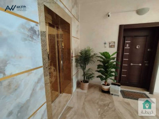 شقة مميزة للبيع ام السماق اخير مع رووف