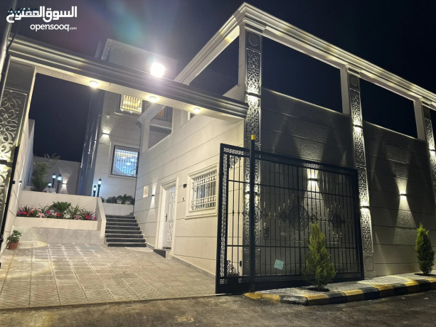 shalyh-vib-fkhm-gda-llbyaa-fy-alaaalok-mn-almalk-mbashr-big-2