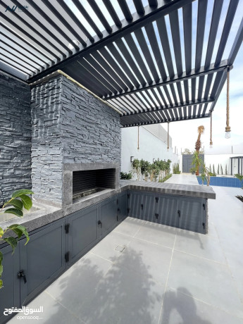 shalyhat-llbyaa-balbhr-almyt-mkabl-fndk-mntgaa-albhyrh-big-2