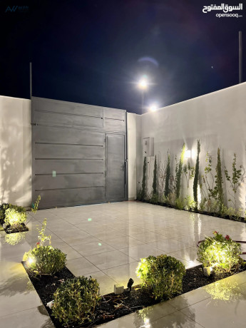 shalyhat-llbyaa-balbhr-almyt-mkabl-fndk-mntgaa-albhyrh-big-4