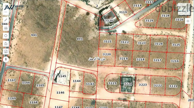 ktaa-ard-mtl-atlal-khlab-fy-dahy-alamyr-hya-big-0