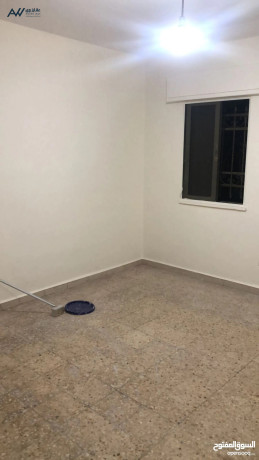 shk-llaygar-fy-mdyn-alshrk-mn-almalk-mbashr-big-0