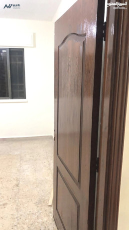 shk-llaygar-fy-mdyn-alshrk-mn-almalk-mbashr-big-2