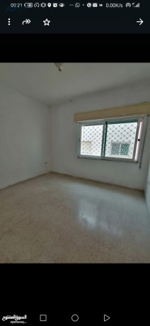 shkh-llaygar-mkonh-mn-thlath-ghrf-nom-tkaa-fy-dahy-alamyr-hsn-balkrb-mn-doar-alkarfor-mntk-bsman-big-1