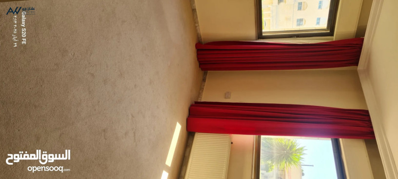 shk-llaygar-mn-almalk-mbashr-fy-ark-mntk-fy-dyr-ghbar-big-1