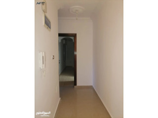 شقه للايجار او البيع طبربور قرب دوار النخيل شارع حسني طه محمد عماره 26 طابق ثاني سعر البيع000 51الف