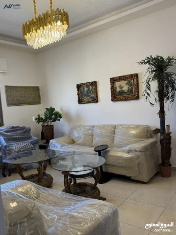 shk-mfrosh-llaygar-fy-aaman-dahy-alamyr-rashd-big-1