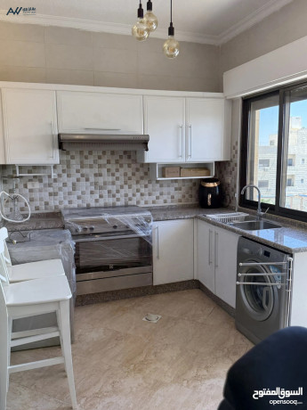 shk-mfrosh-llaygar-fy-aaman-dahy-alamyr-rashd-big-2