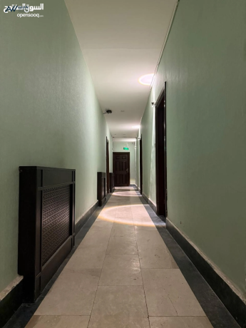 shkh-llaygar-bmokaa-mmyz-byn-algardnz-otlaaa-alaaly-bkhdmtkm-aal-mdar-alsaaah-big-2