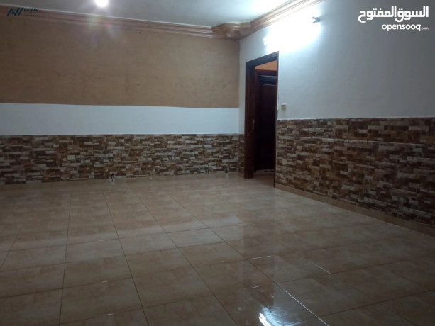 shk-llaygar-arbd-alhy-alshrky-mn-almalk-mbashr-big-1