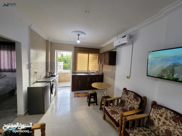 shk-mfrosh-llaygar-yomy-asboaay-shhry-aaaylat-otalbat-fkt-big-0