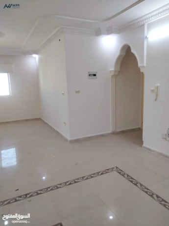 shkh-farghh-llaygar-sobr-dyloks-msah-170-mtr-tabk-thalth-fny-msaad-krb-msgd-aalyaaa-altl-odoar-bdyaah-big-2