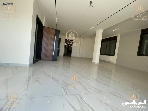 rof-fakhr-lm-yskn-maa-trs-llaygar-am-alsmak-big-1