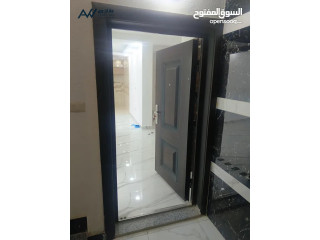 شقه للايجار جديده طابق ارضي مع ترس. خارجي مع كراج خاص