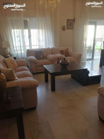 shk-mfrosh-oasaa-llaygar-fy-dyr-ghbar-big-0