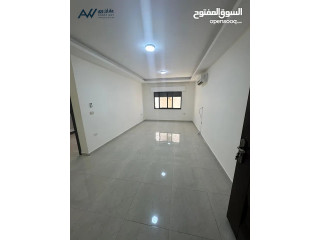 الرابيه - شقه فارغه للايجار - 100 متر مناسبه لعرسان باجره 330 دينار