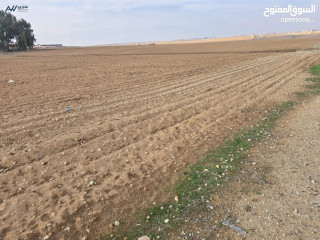 قطعة ارض مميزة للبيع وبسعر مغري من المالك مباشره بدون وسطاء